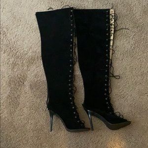 Black thigh boots